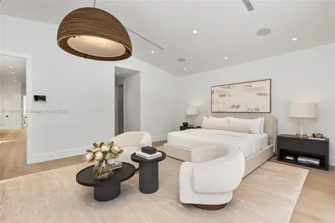 4024 Bonita Avenue Miami FL 33133