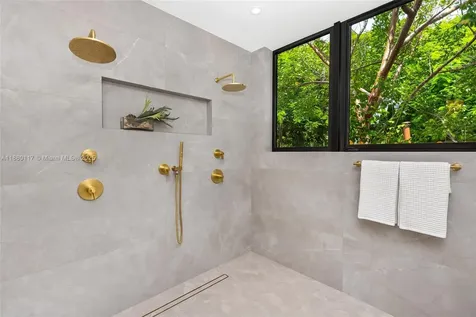 4024 Bonita Avenue Miami FL 33133