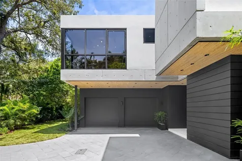 4024 Bonita Avenue Miami FL 33133
