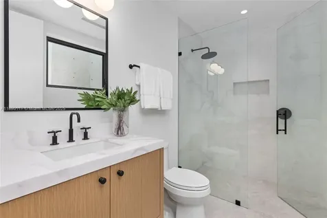 4024 Bonita Avenue Miami FL 33133