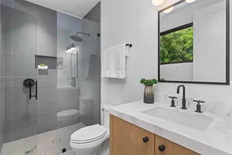 4024 Bonita Avenue Miami FL 33133