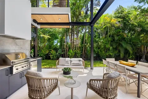 4024 Bonita Avenue Miami FL 33133