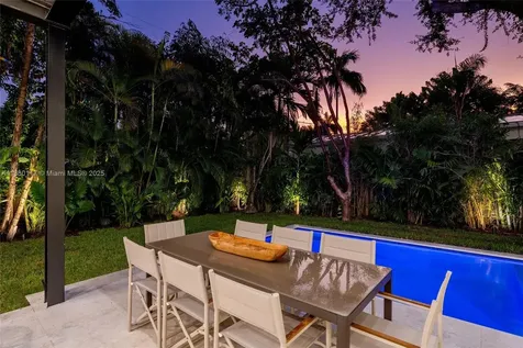 4024 Bonita Avenue Miami FL 33133