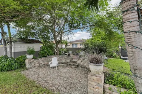 9881 NW 26th Street Doral FL 33172