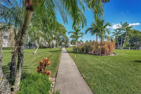 2970 NE 16th Avenue Oakland Park FL 33334