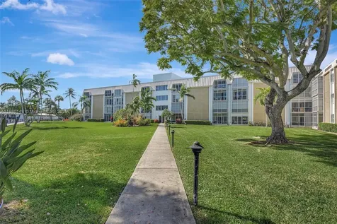 2970 NE 16th Avenue Oakland Park FL 33334