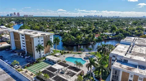 2970 NE 16th Avenue Oakland Park FL 33334