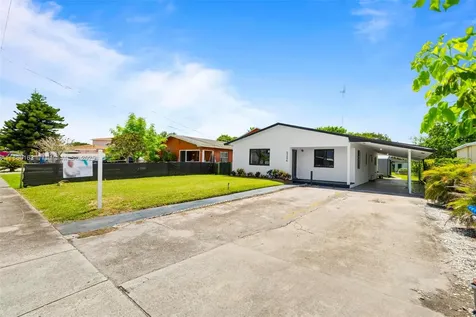 5204 SW 19th Street West Park FL 33023