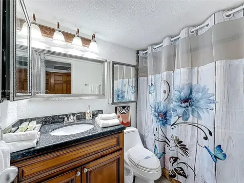 19201 Collins Avenue Sunny Isles Beach FL 33160