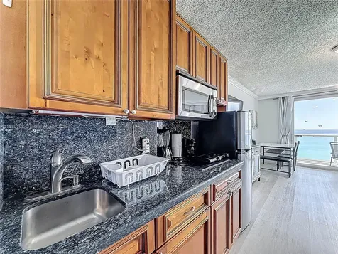 19201 Collins Avenue Sunny Isles Beach FL 33160