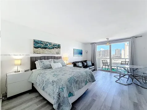 19201 Collins Avenue Sunny Isles Beach FL 33160