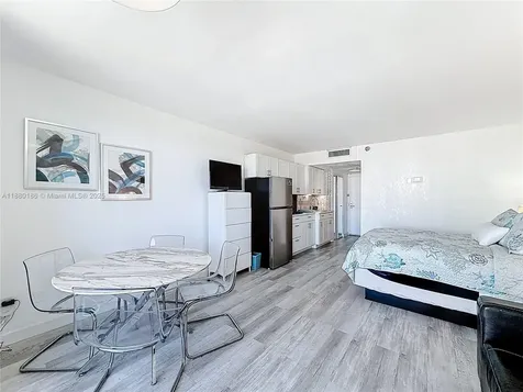 19201 Collins Avenue Sunny Isles Beach FL 33160