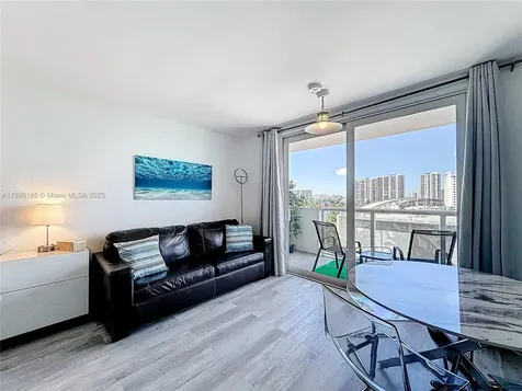 19201 Collins Avenue Sunny Isles Beach FL 33160