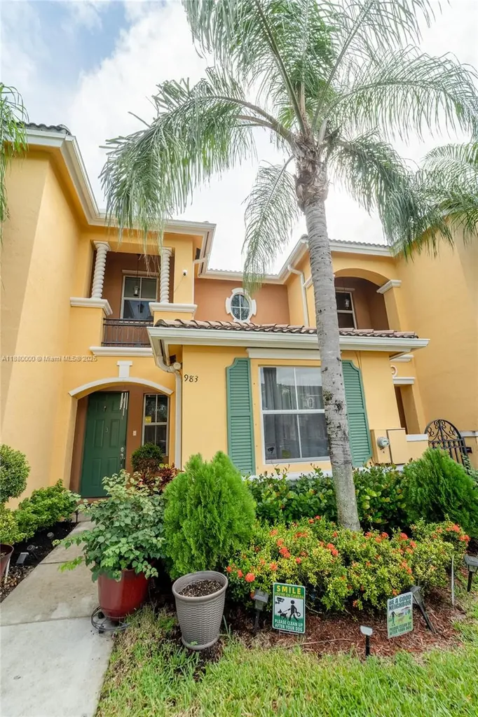 983 NE 42nd Place Homestead FL 33033
