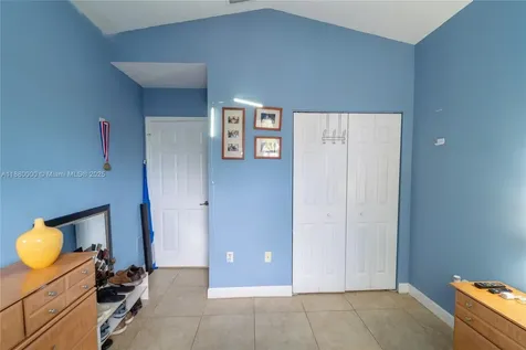983 NE 42nd Place Homestead FL 33033