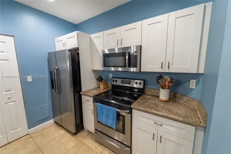 983 NE 42nd Place Homestead FL 33033