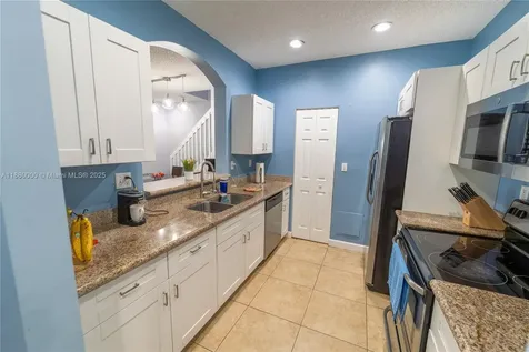 983 NE 42nd Place Homestead FL 33033