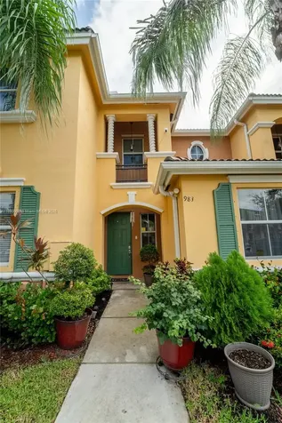 983 NE 42nd Place Homestead FL 33033