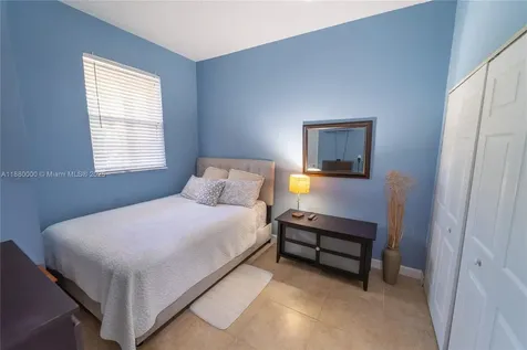 983 NE 42nd Place Homestead FL 33033