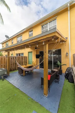 983 NE 42nd Place Homestead FL 33033