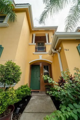 983 NE 42nd Place Homestead FL 33033