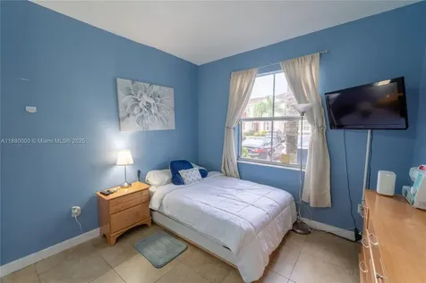 983 NE 42nd Place Homestead FL 33033