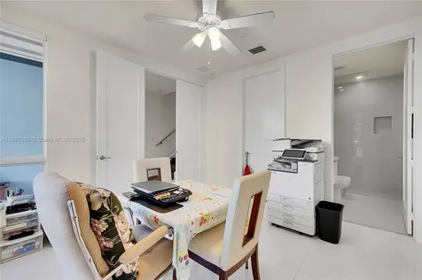 6640 NW 105th Place Doral FL 33178