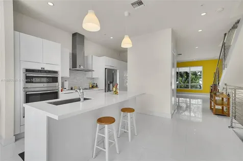6640 NW 105th Place Doral FL 33178