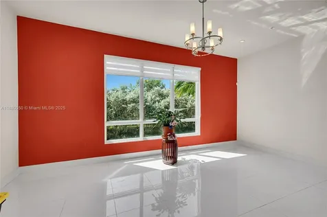6640 NW 105th Place Doral FL 33178