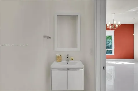 6640 NW 105th Place Doral FL 33178