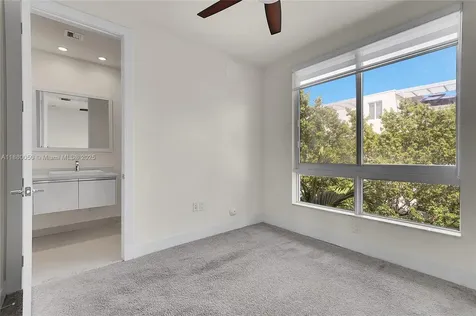 6640 NW 105th Place Doral FL 33178