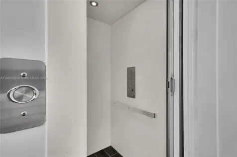 6640 NW 105th Place Doral FL 33178