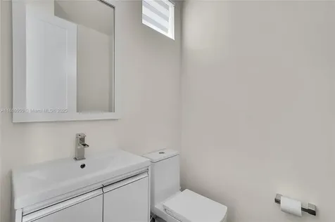 6640 NW 105th Place Doral FL 33178