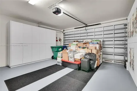 6640 NW 105th Place Doral FL 33178