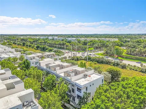 6640 NW 105th Place Doral FL 33178