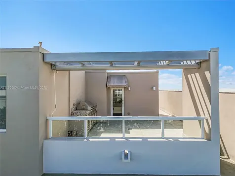 6640 NW 105th Place Doral FL 33178