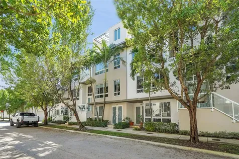 6640 NW 105th Place Doral FL 33178