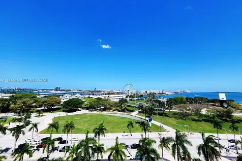 253 NE 2nd Street Miami FL 33132