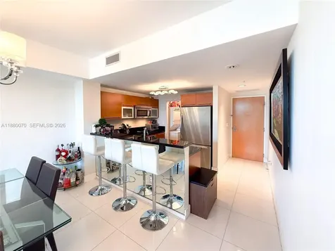 253 NE 2nd Street Miami FL 33132