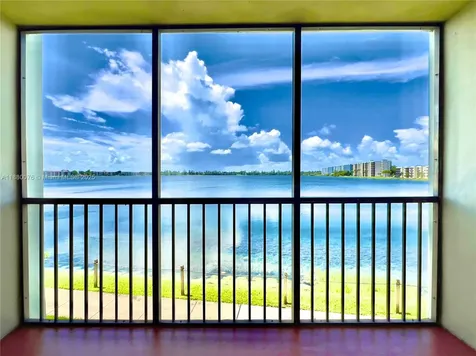 109 Lake Emerald Drive Oakland Park FL 33309