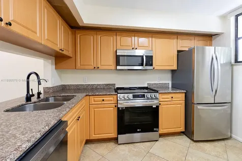 109 Lake Emerald Drive Oakland Park FL 33309