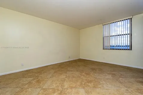 109 Lake Emerald Drive Oakland Park FL 33309