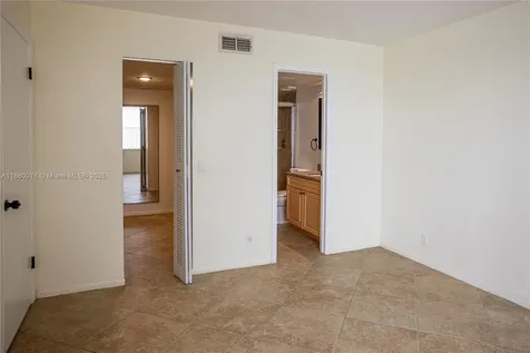 109 Lake Emerald Drive Oakland Park FL 33309