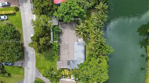6090 SW 63rd Avenue South Miami FL 33143