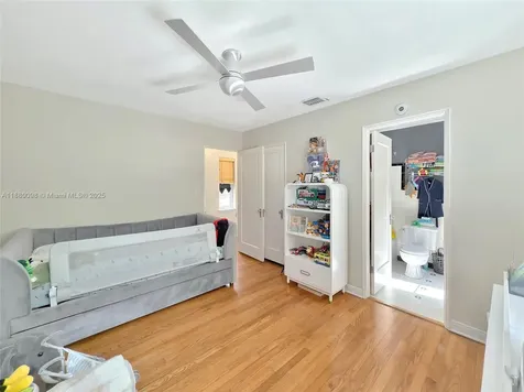 479 NE 56th Street Miami FL 33137