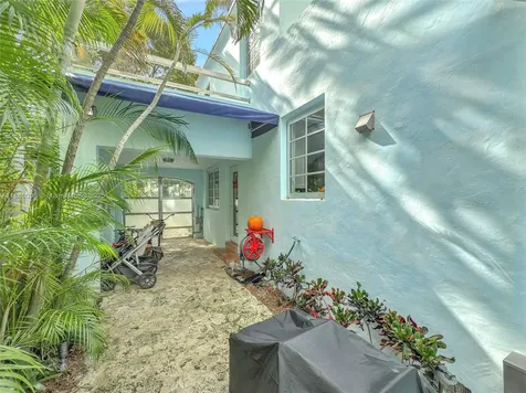 479 NE 56th Street Miami FL 33137
