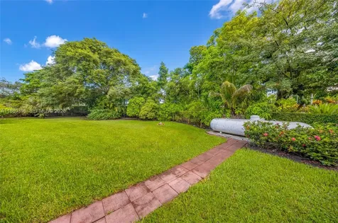 10204 SW 96th Court Miami FL 33176