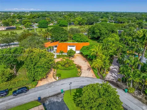 10204 SW 96th Court Miami FL 33176