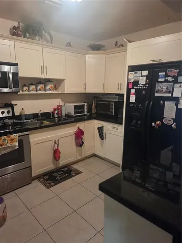 393 Florida Avenue Fort Lauderdale FL 33312