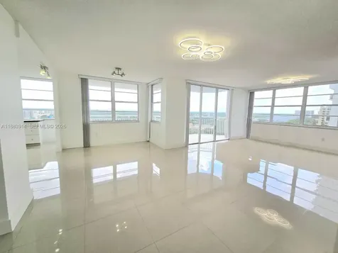 18051 Biscayne Boulevard Aventura FL 33160